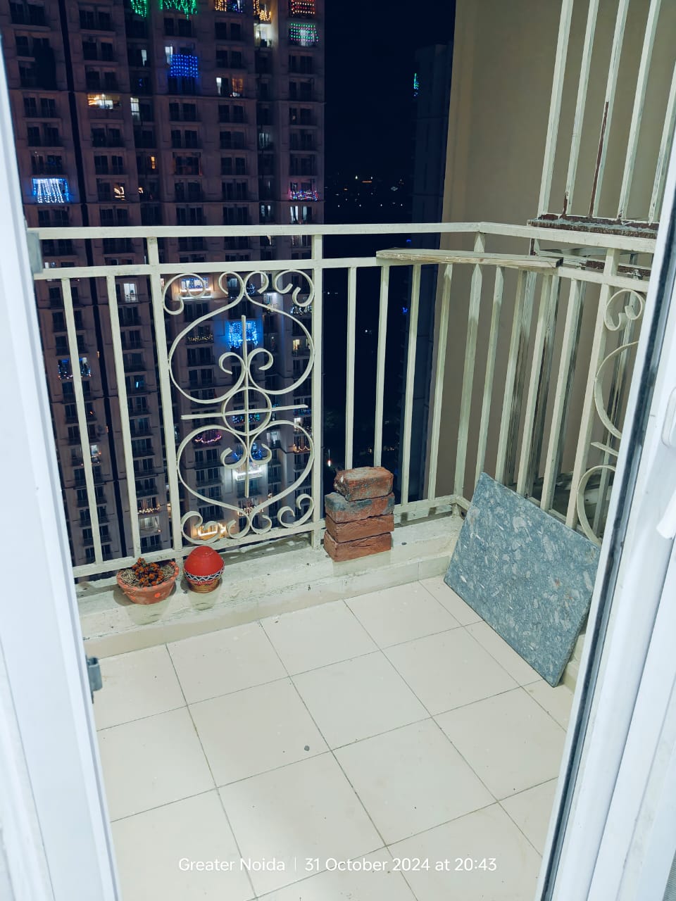 WhatsApp Image 2024-11-16 at 11.41.36 PM (1)