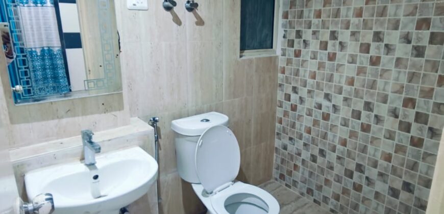 TWO BED ROOM FLAT FOR RENT 850 SQ FEET MAHAGUN MANTRA