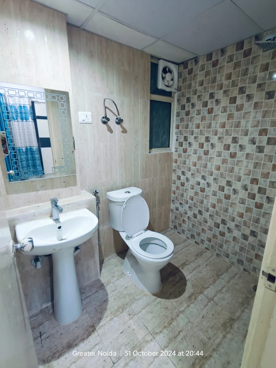 WhatsApp Image 2024-11-16 at 11.41.37 PM (3)