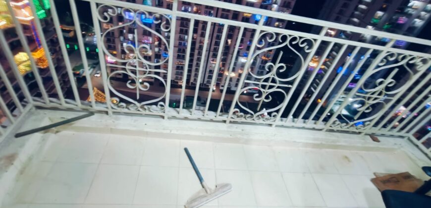 TWO BED ROOM FLAT FOR RENT 850 SQ FEET MAHAGUN MANTRA